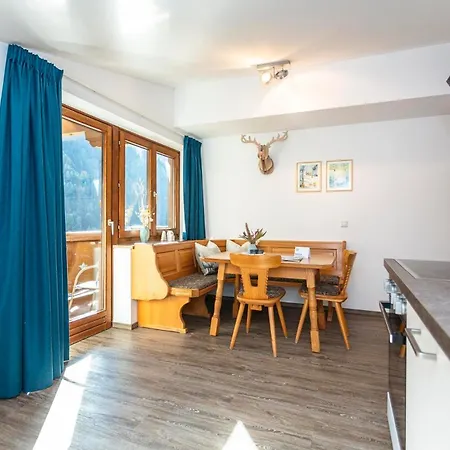 Sportchalet アパート *