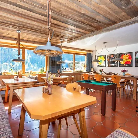 Sportchalet アパート フィーホーフェン